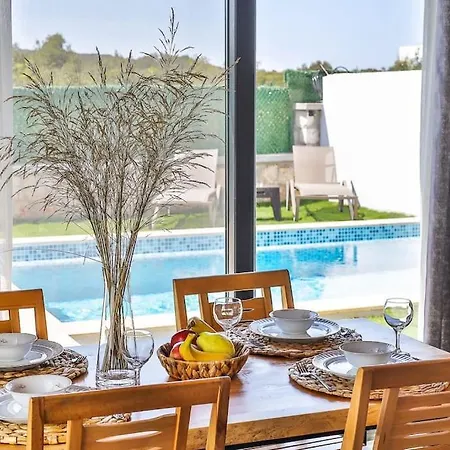 Balayi Ve Cekirdek Aileler Icin Bir * 카스