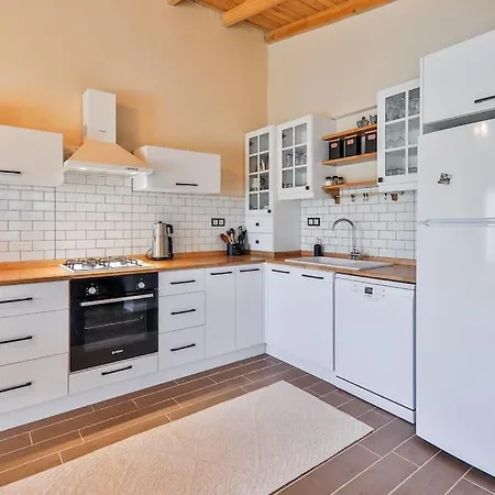 Balayi Ve Cekirdek Aileler Icin Bir Vila Kaş
